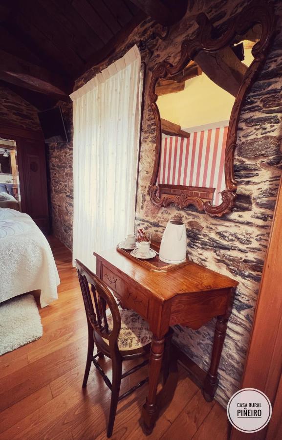 منزل الضيف Monfero  في Casa Pineiro المظهر الخارجي الصورة