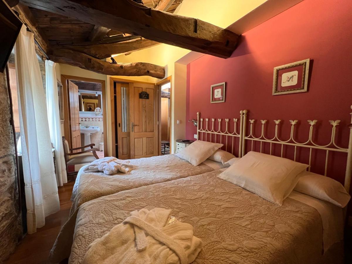 منزل الضيف Monfero  في Casa Pineiro المظهر الخارجي الصورة