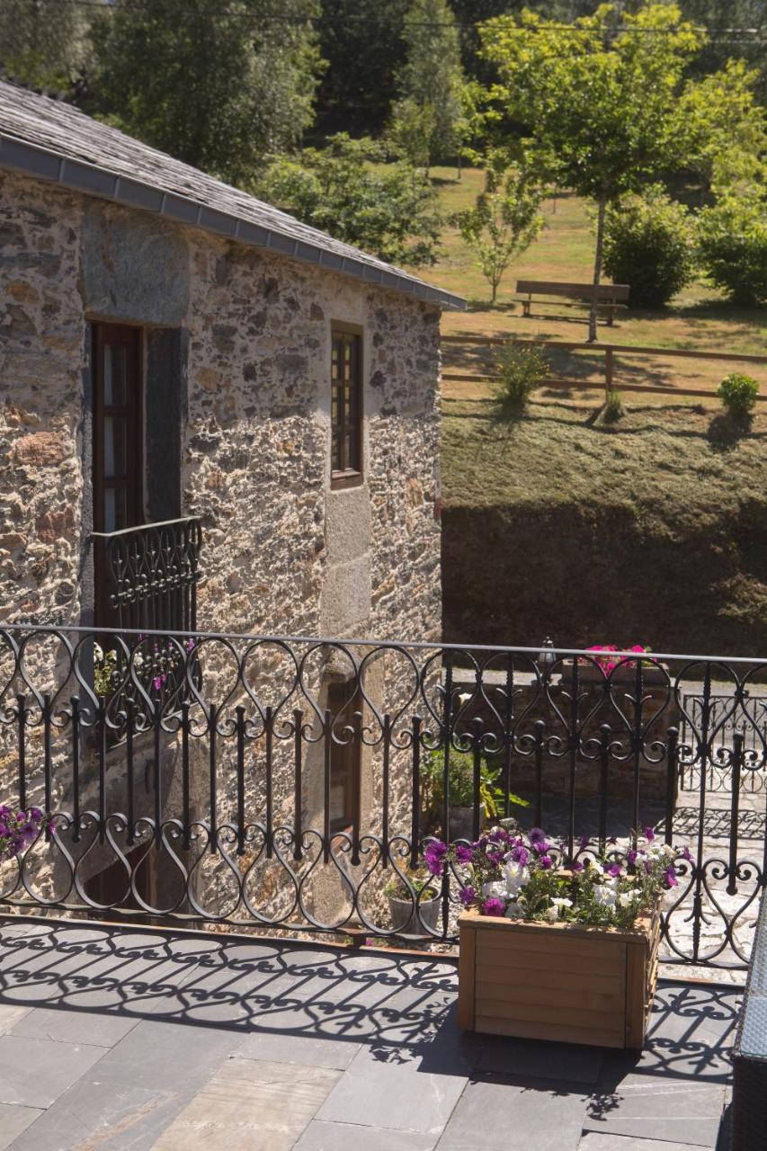 منزل الضيف Monfero  في Casa Pineiro المظهر الخارجي الصورة